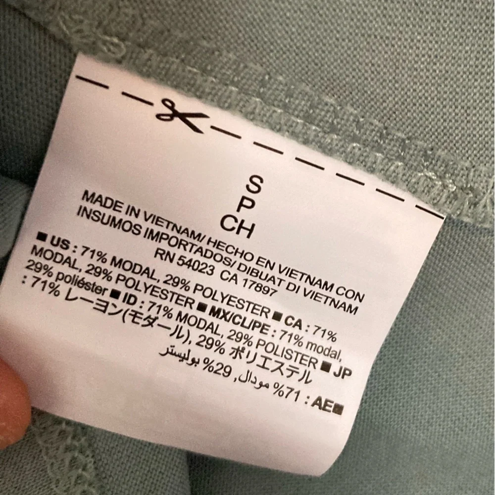 Old Navy Long Flowy Tank Top - Picture 5 of 6